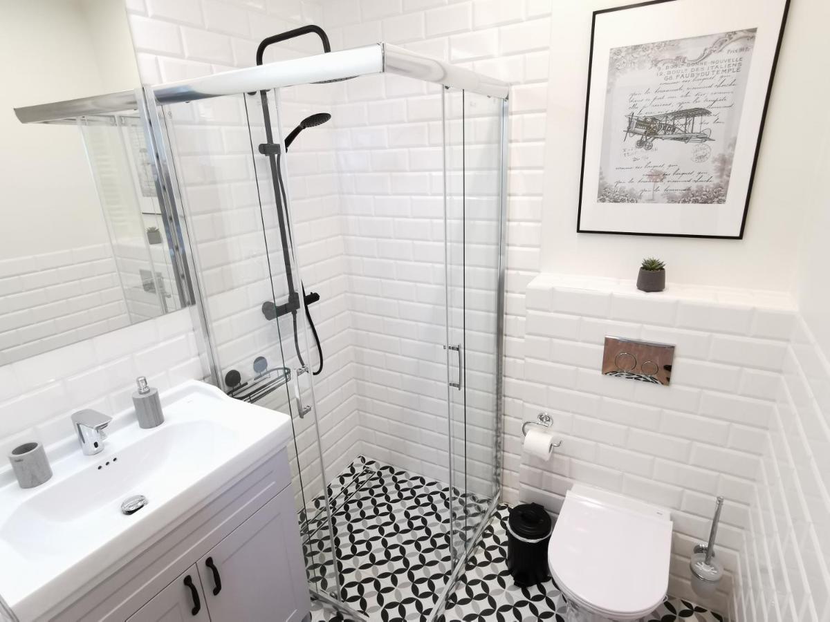 Zajezdnia Wrzeszcz Apartamenty Gdańsk Extérieur photo